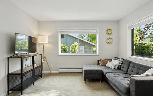 heart of downtown White Salmon Two Beds One Bath
