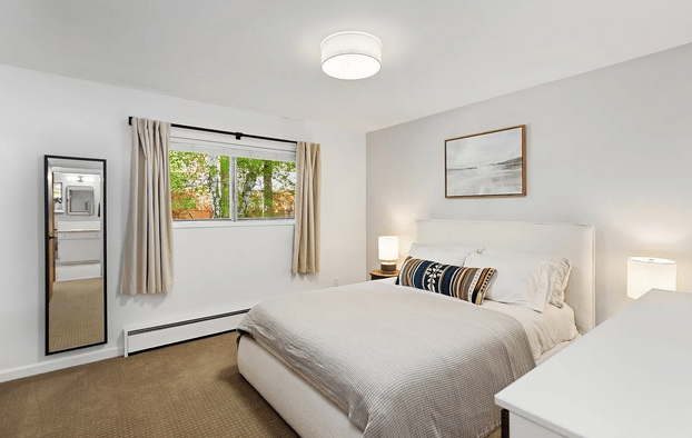 heart of downtown White Salmon Two Beds One Bath