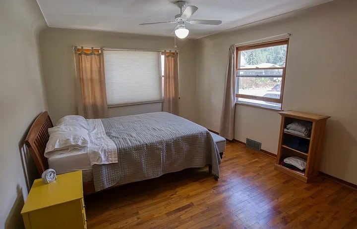 FOR RENT: 2Bed, 2Bath Hood River