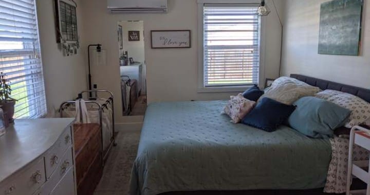 Spacious single family unit for rent