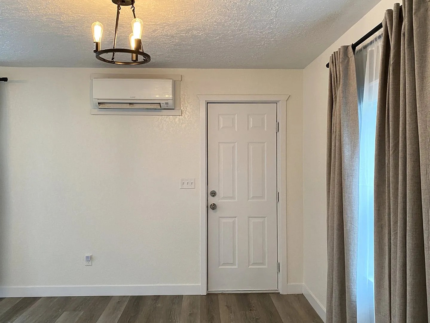 2BR FOR RENT E 12TH ST, THE DALLES, OR