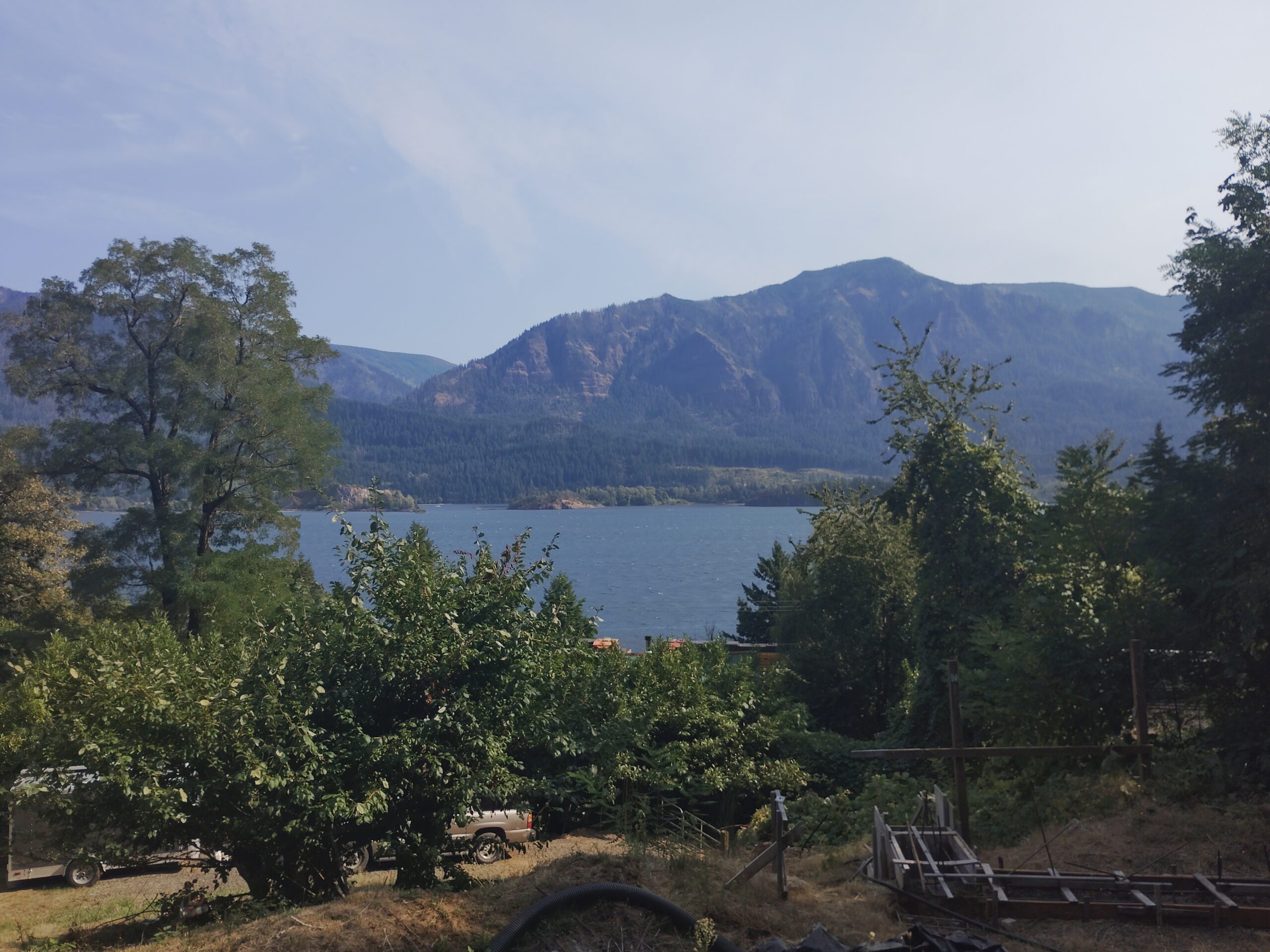 Stevenson wa .2 bedroom studio. Upper level of private home