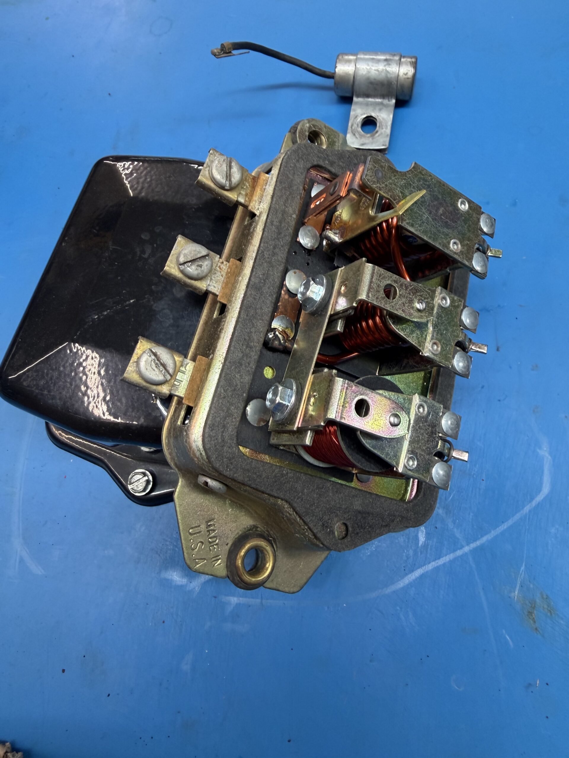 12V voltage regulator