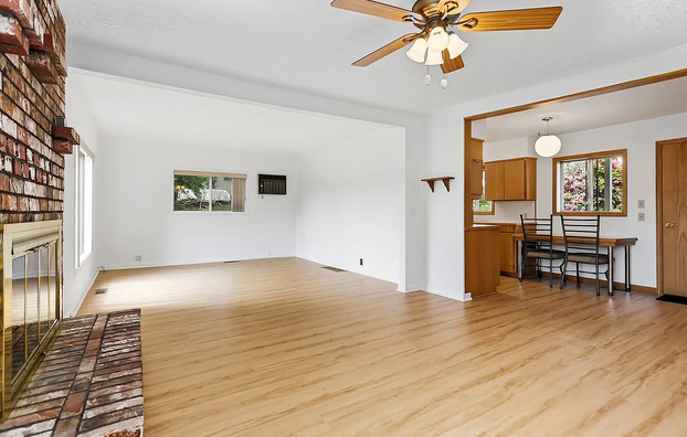 Rare opportunity on top of Ehrck Hill 3Bedroom 1Bathroom House