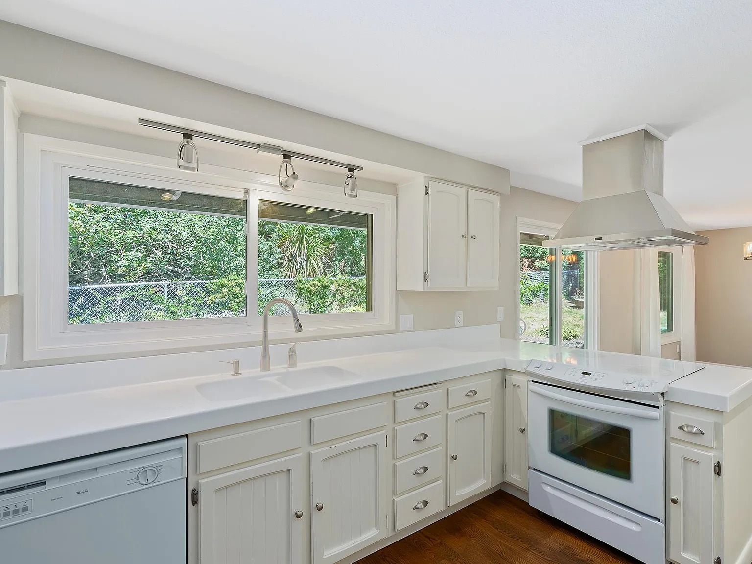 3BR Available SW Marigold St, Portland, OR