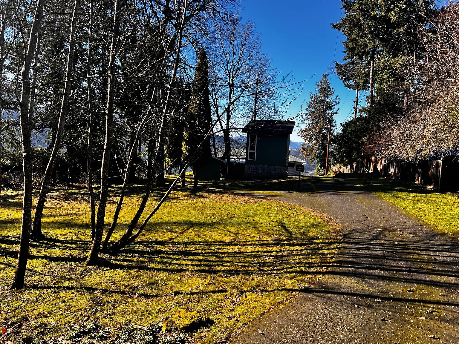 3-bed Ready SE Oak St, White Salmon, WA