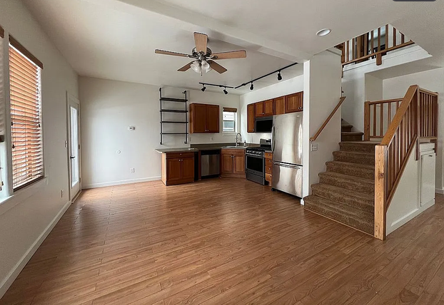 Quiet Hood River 2Bedrooms 2Bathrooms House