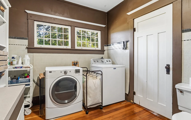 4Bed 1.5Bath White Salmon FarmHouse