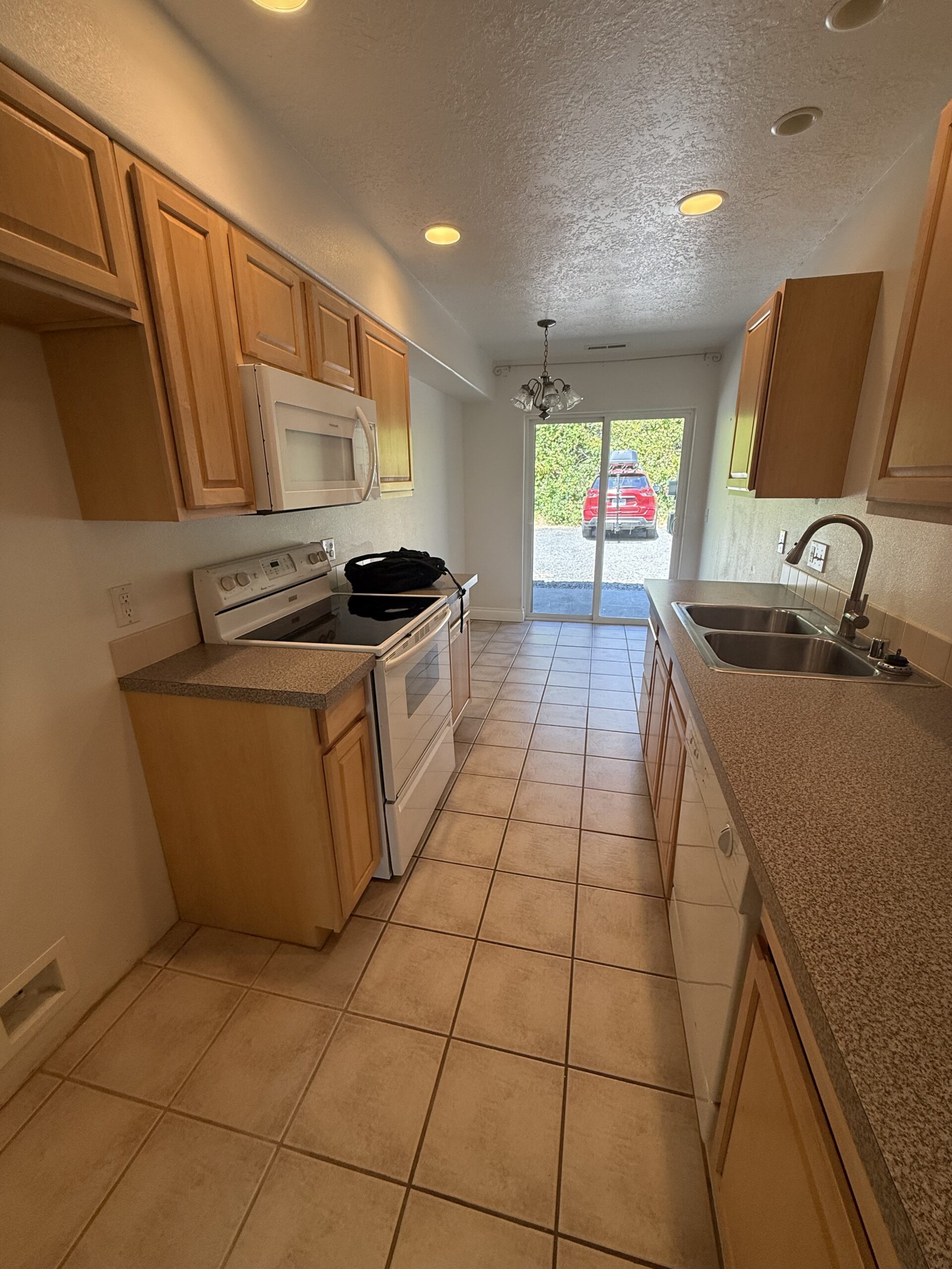 Cute 3 bed 2.5 bath steps from Downtown White Salmon