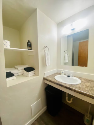 Charming 1Bed 1Bath Green Bay House