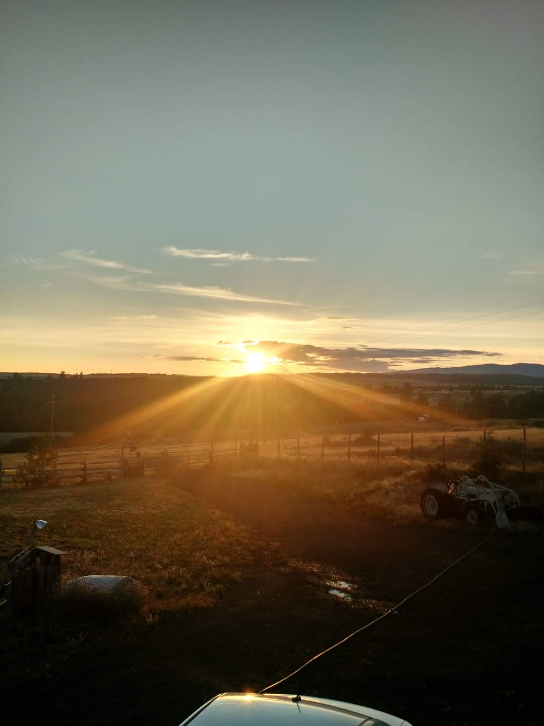 2bd 2bath on 20 acres 1 year lease min.