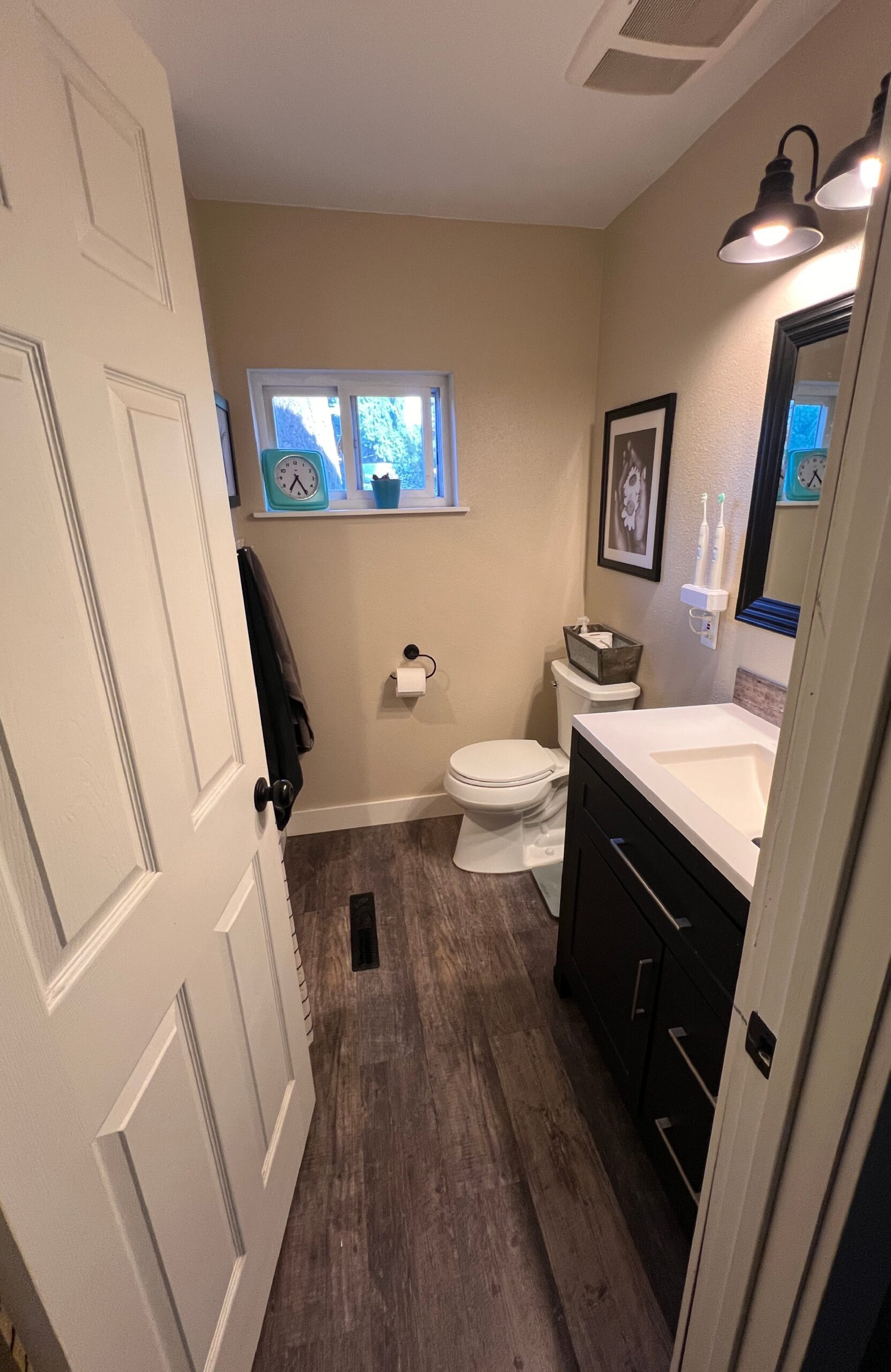 Hood River 4-Bedroom Rental Near Trails, Parks, and Medical Services