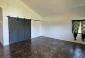 945 sq ft APARTMENT