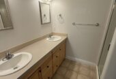 3 bed 2.5 bath in the heart of White Salmon!