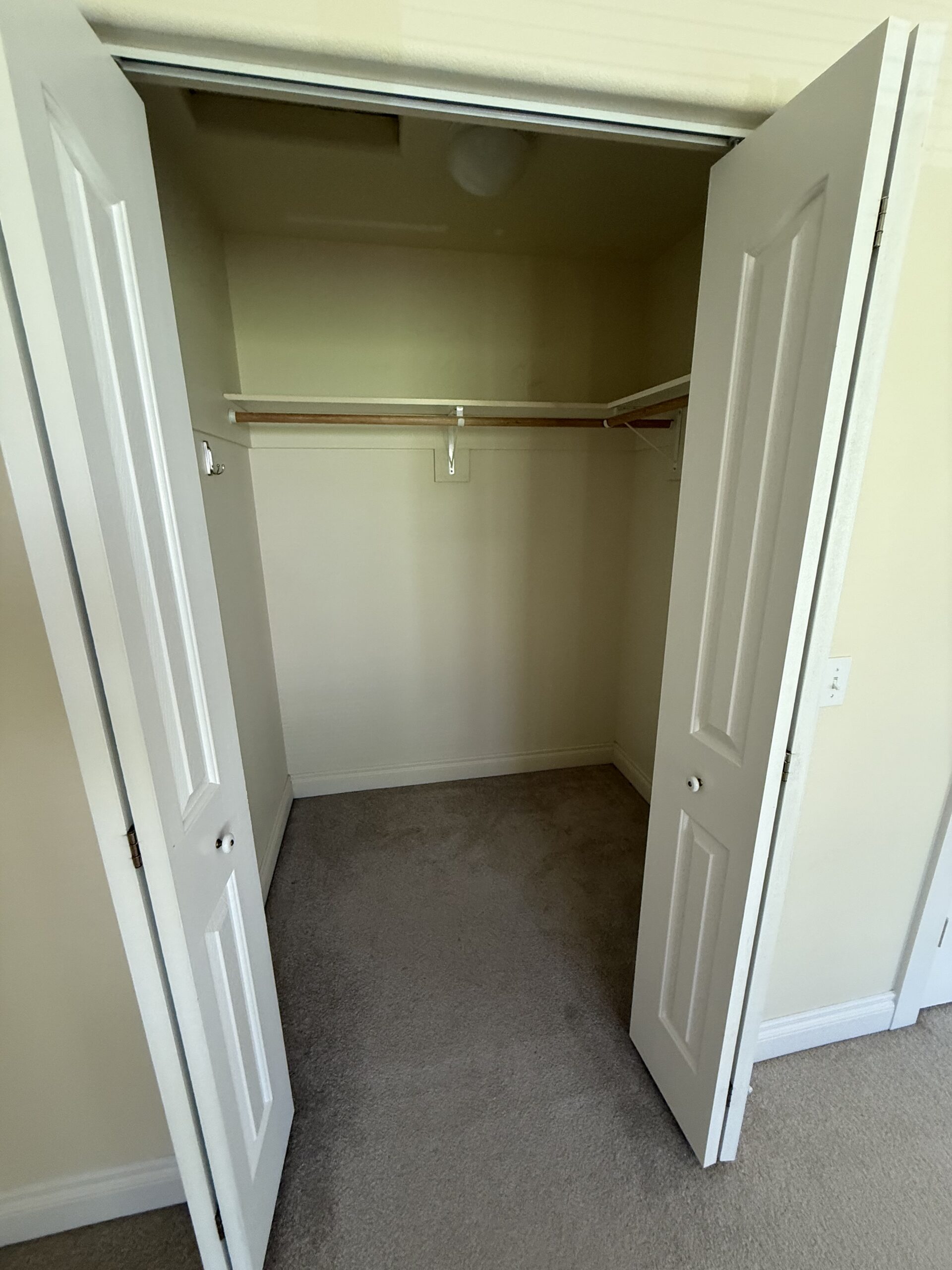 3 bed 2.5 bath in the heart of White Salmon!