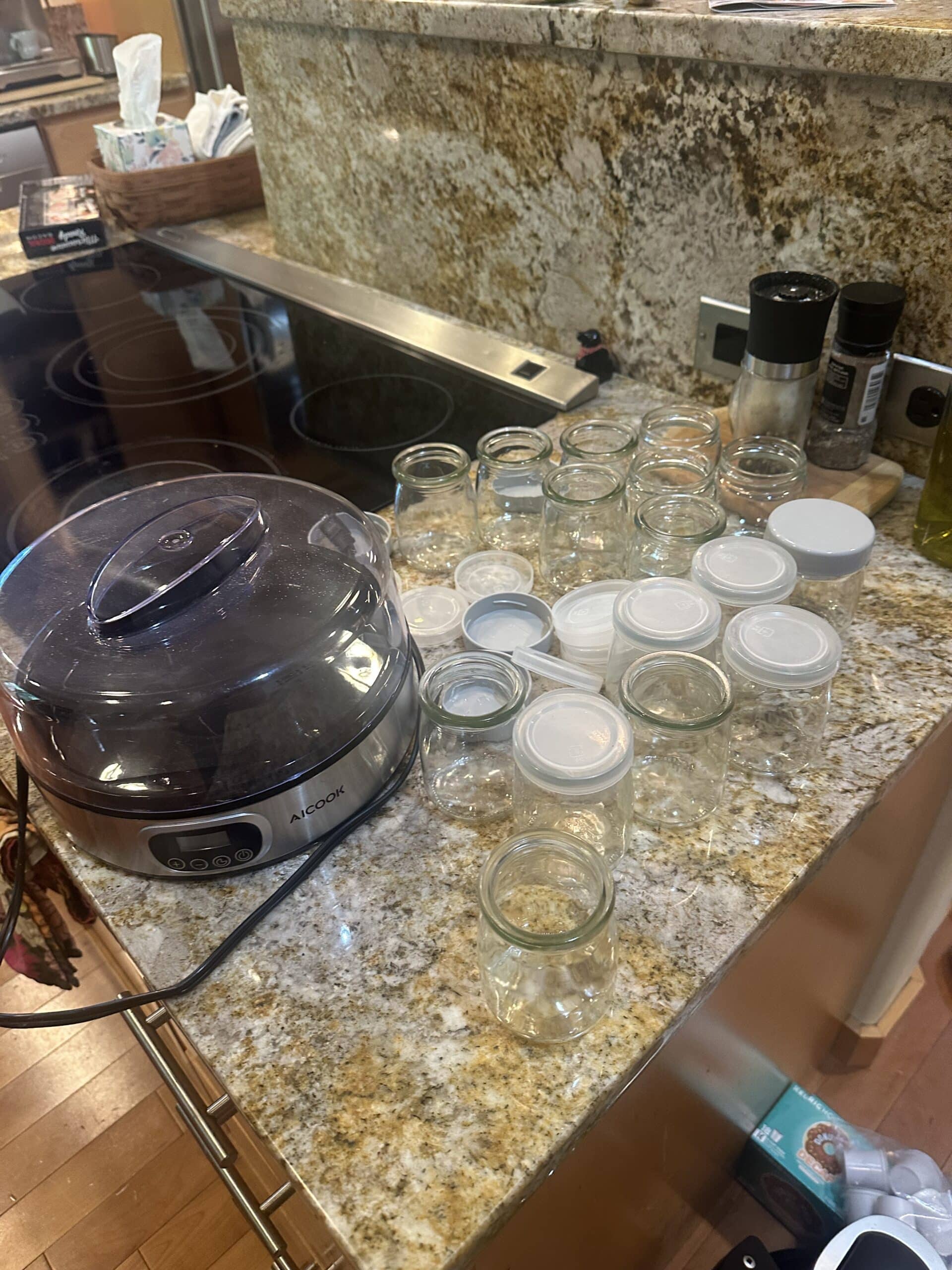 AICook Yogart Maker plus Glass Jars and Lids