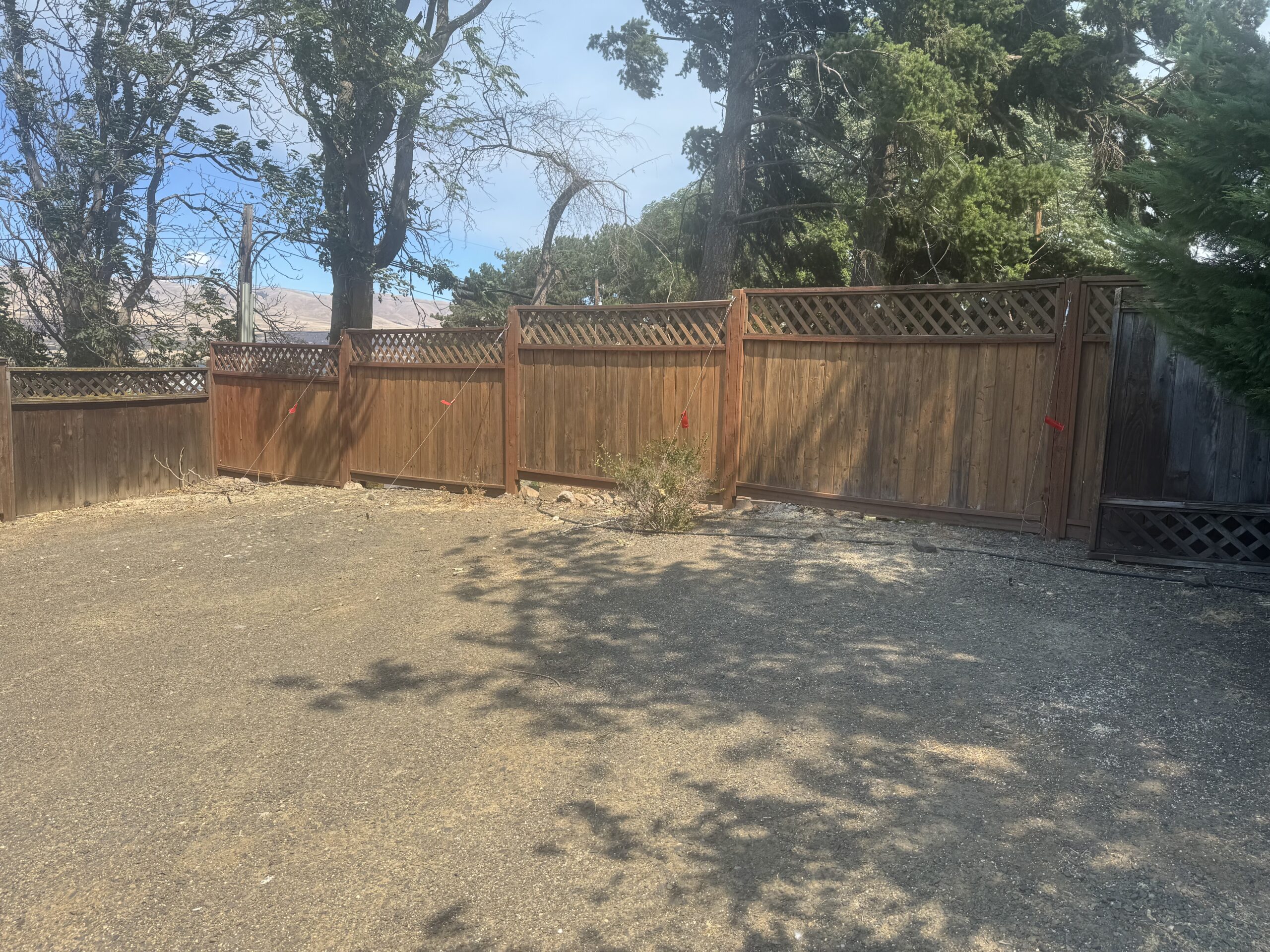 Lattice top fence