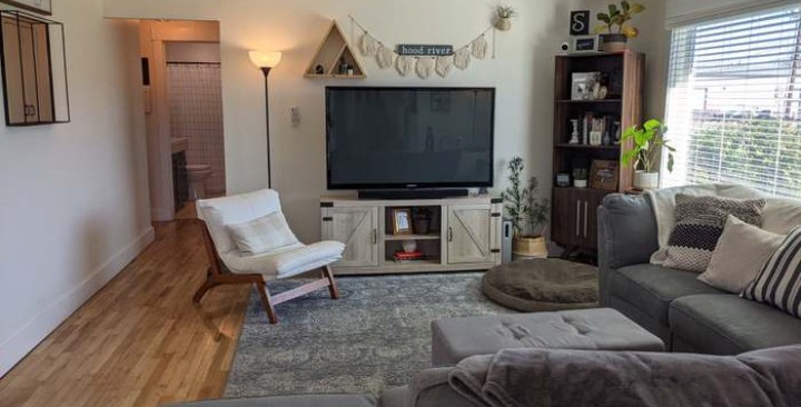 Spacious 2-bedroom, 2bath for rent