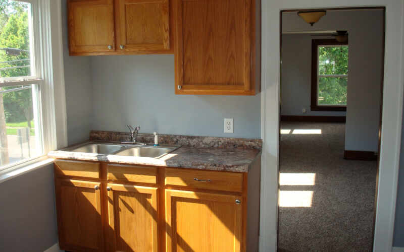 near hood river Junction studio, one bedroom apartment