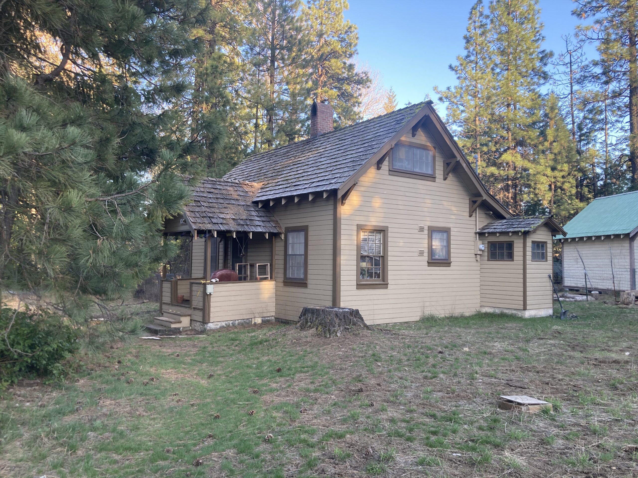 Room in House in Trout Lake