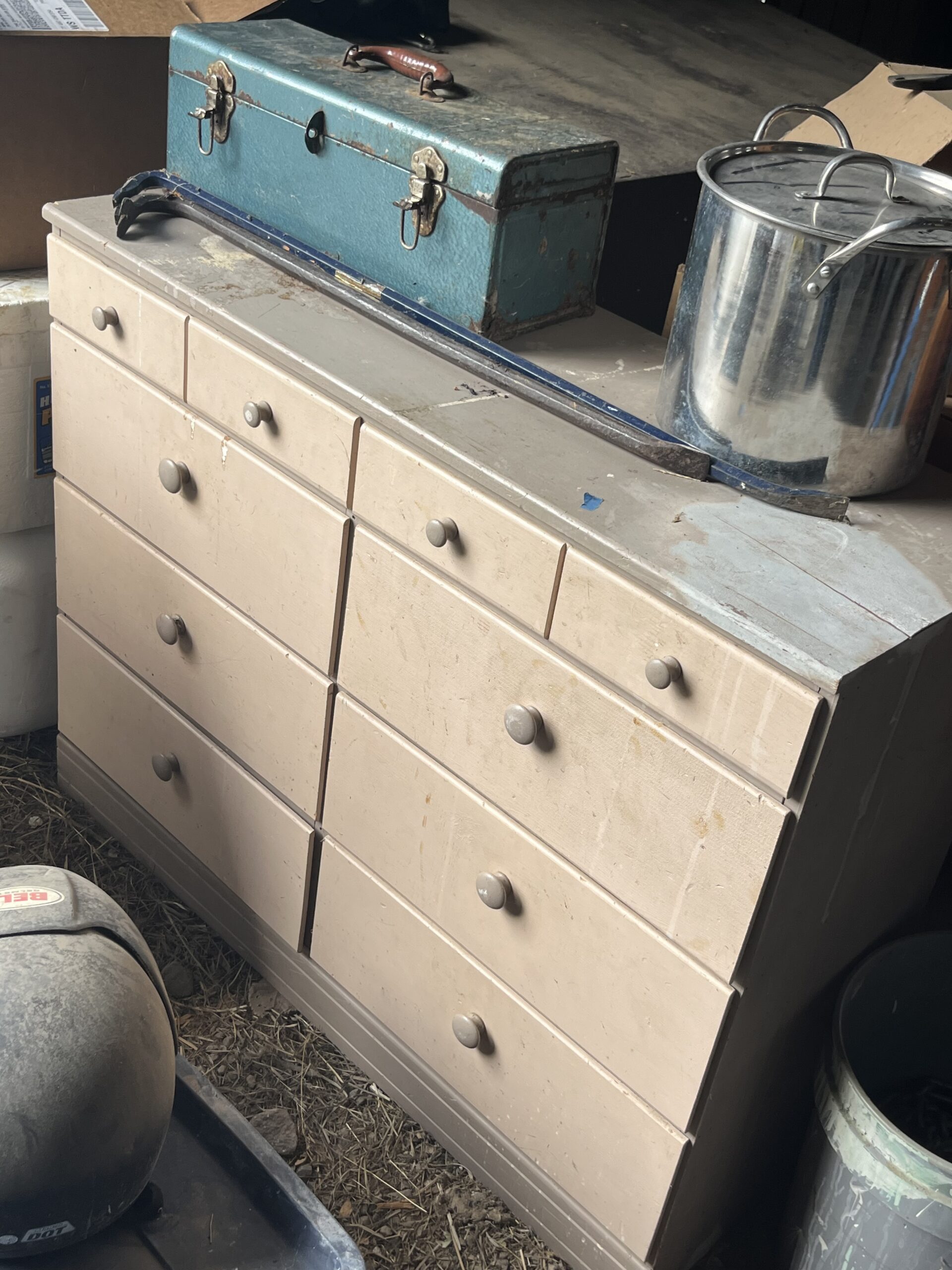 Moving sale