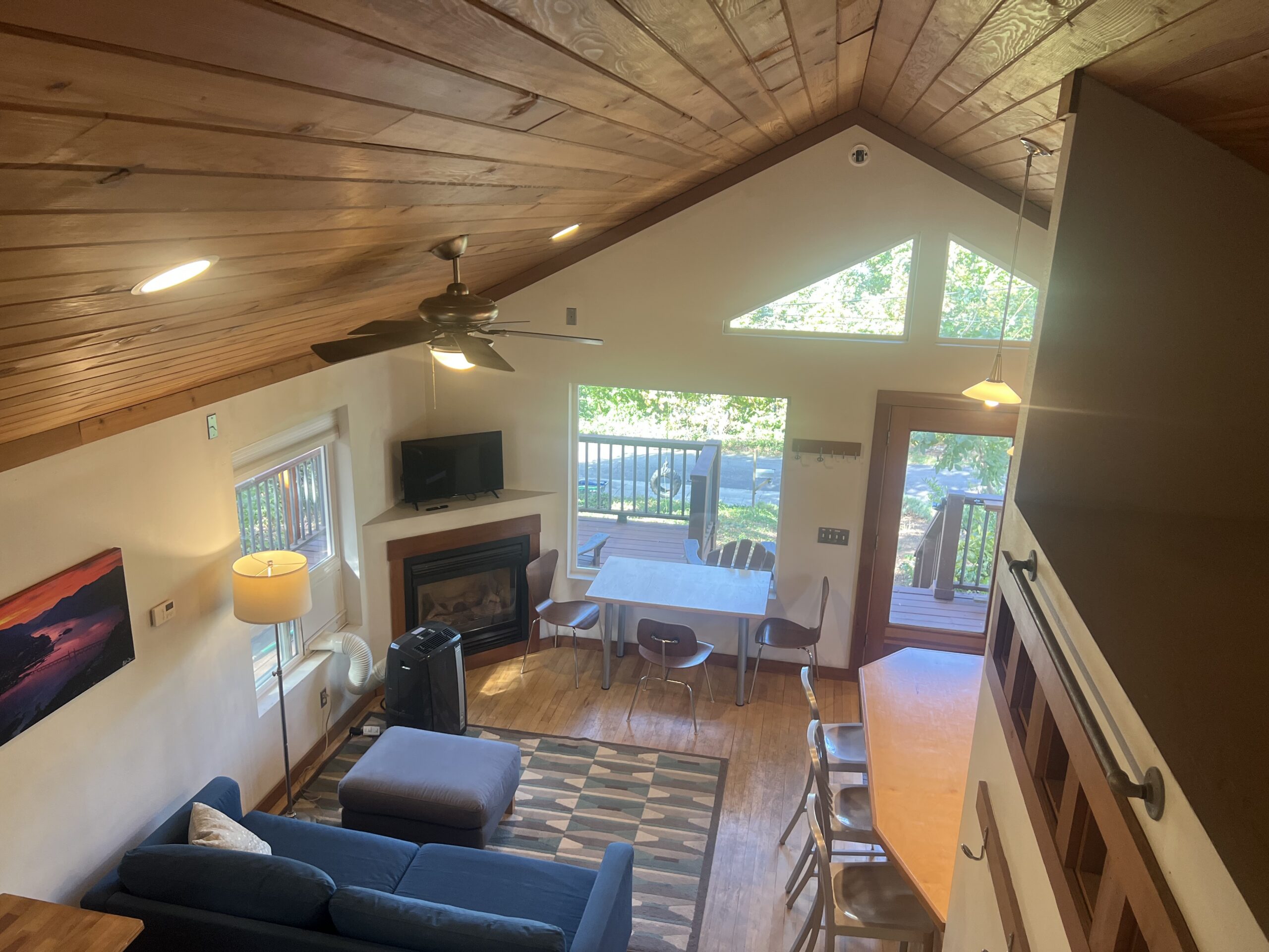 Furnished 2BR, 2BA, center of town; Short-Term & Long-Term Options