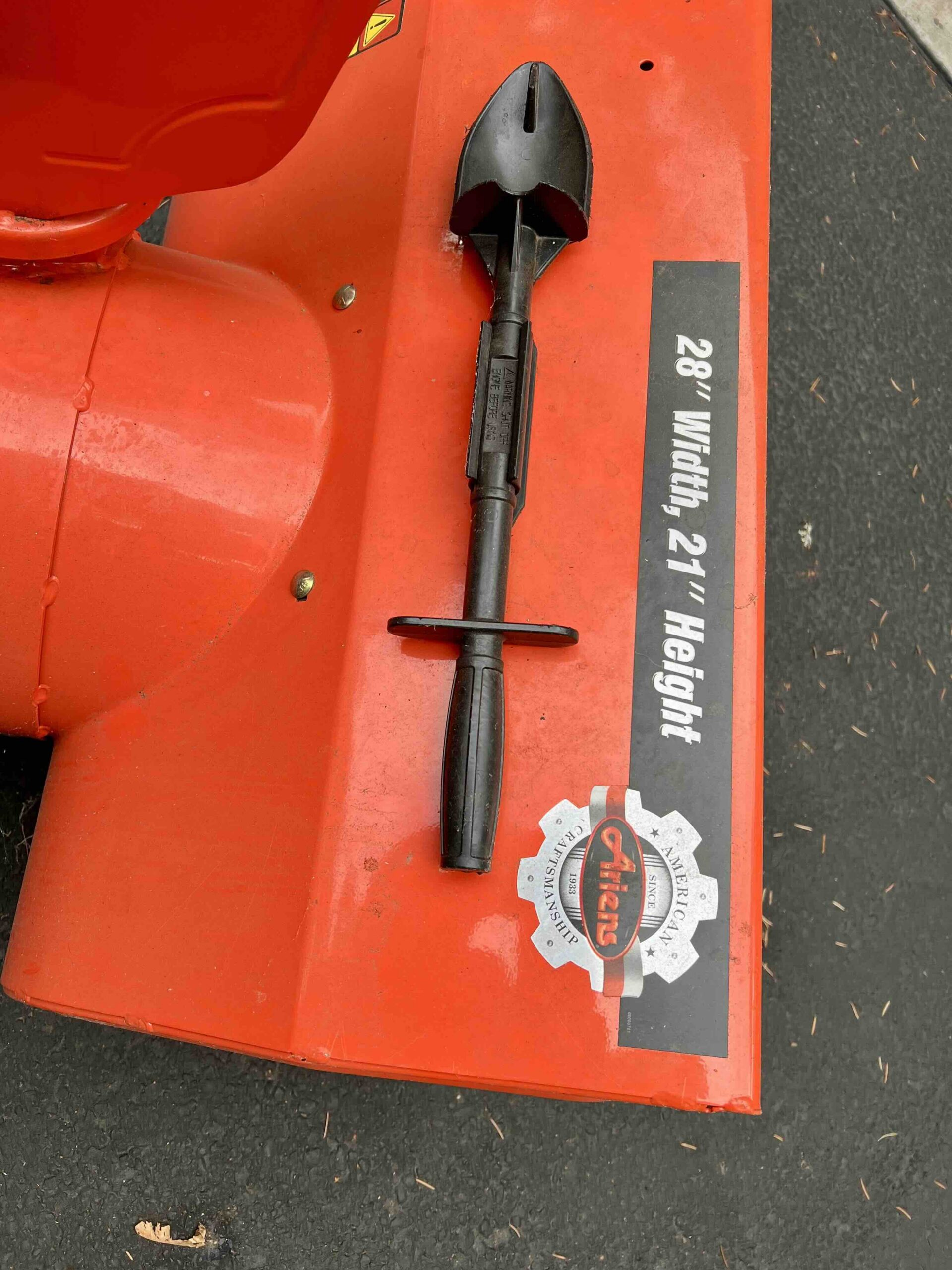 Ariens Deluxe 28 Snowblower